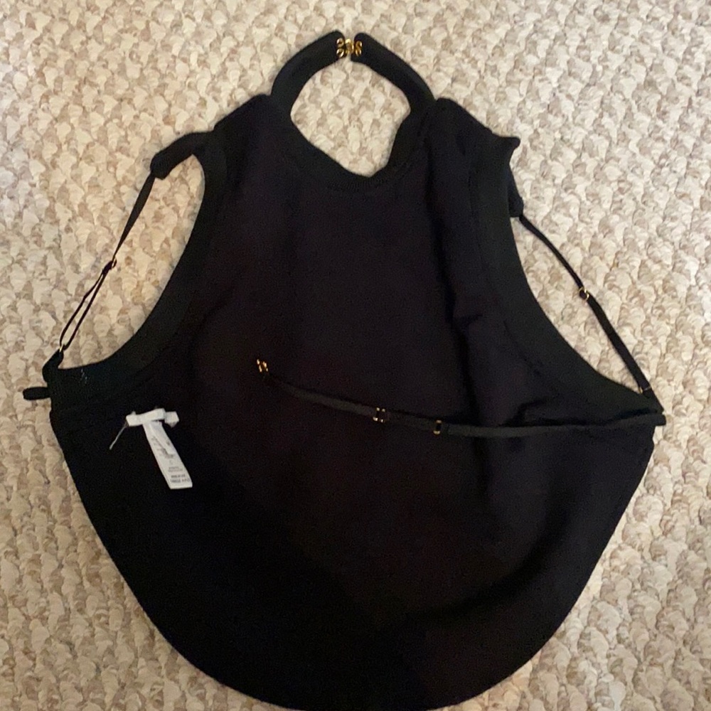 AYAI BLACK BIB type top